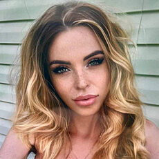 Фотография девушки Лиза, 22 года из г. Усть-Кут