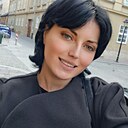 Narine, 34 года