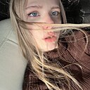 Поли, 19 лет