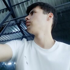 Фотография мужчины Алишер, 22 года из г. Гомель