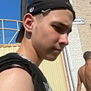 Владислав, 19 лет