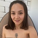 Айза, 23 года