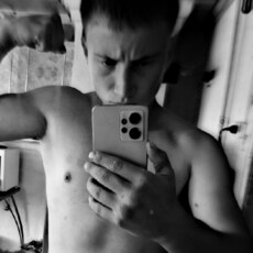 Фотография мужчины Вика, 18 лет из г. Энгельс