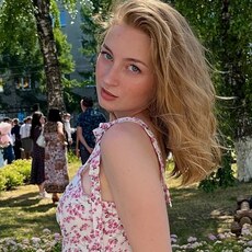 Фотография девушки Karina, 19 лет из г. Кемерово