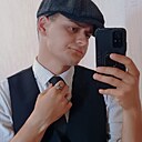 Рустам, 23 года