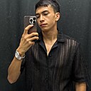 Abdulaziz, 21 год