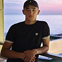 Олжас, 23 года