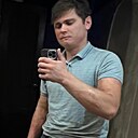 Иса, 22 года