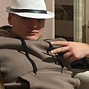 Виктор, 22 года