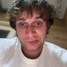 Фотография мужчины Maksym, 25 лет из г. Pitești