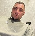 Макс, 32 года