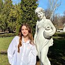 Юля, 23 года