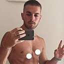 Макс, 24 года