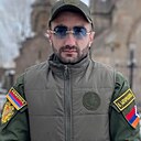 Печатает, 30 лет