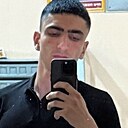 Размик, 22 года