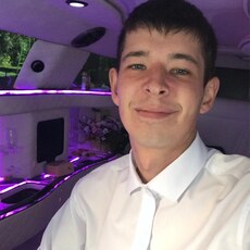 Фотография мужчины Лев, 21 год из г. Бийск