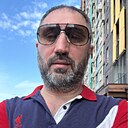 Omar, 44 года