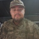 Виктор, 33 года