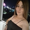 No Name, 33 года