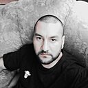 Расулов, 33 года