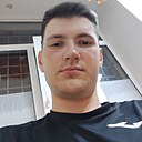 Рома, 22 года