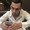 Роман, 33 года
