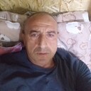Белый, 44 года