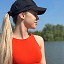 София, 21 год