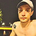 Денис, 32 года