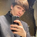 Амир, 22 года