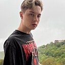 Maks, 24 года