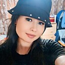 Сапфир, 33 года