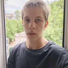 Фотография мужчины Андрей, 18 лет из г. Саяногорск