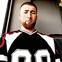 Али, 32 года