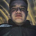 Максим, 25 лет