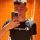 Владислав, 18 лет