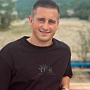 Виктор, 33 года