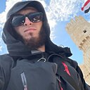 Is, 32 года