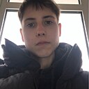 Роман, 20 лет