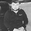 Лео, 33 года