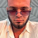 Макс, 24 года