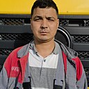 Али, 34 года