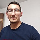 Лев, 34 года