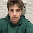 Роман, 22 года