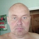 Лев, 43 года