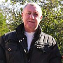 Володя, 61 год