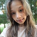 Мая, 19 лет