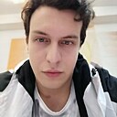 Роман, 25 лет