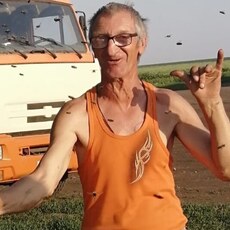 Фотография мужчины Михаил, 61 год из г. Жирновск