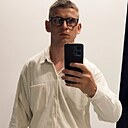 Саша, 24 года